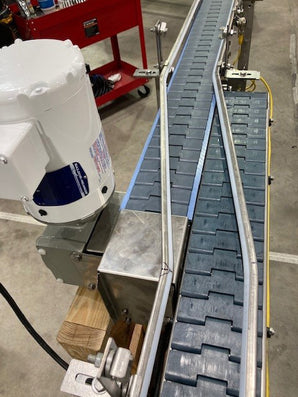 Table Top Chain Conveyors and Accumulation Tables
